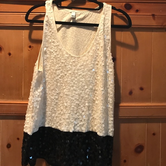 Sequin black and white top