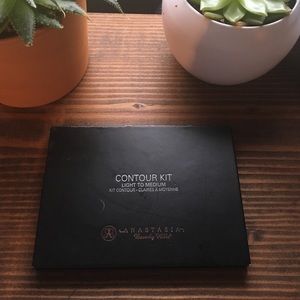 Anastasia Beverly Hills Contour Kit