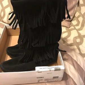 Minnetonka 3 Layer Fringe Boot
