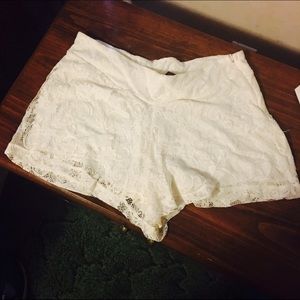White laced shorts