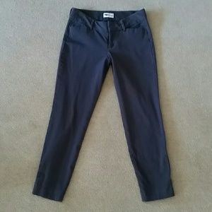Old Navy Pixie ankle pant