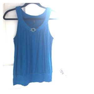 Cable & gauge blue sleeveless shirt