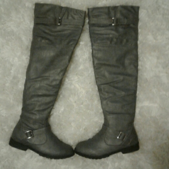 Grey woman's boots