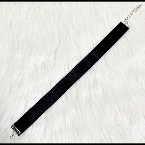Simple Elegant Black Choker Necklace | Camille
