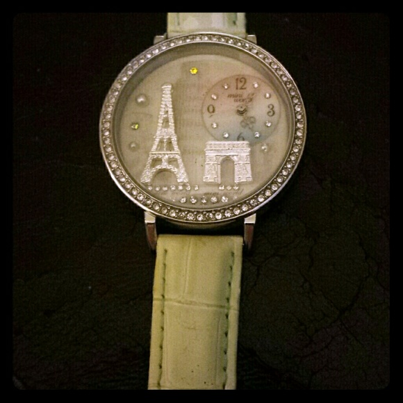 Paris watch (Too Small for my wrist)