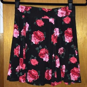 Patterned skater skirt