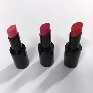 Buxom Makeup - Lot Of 3 Buxom Big & Sexy Lipsticks Buxom Makeup - Lot Of 3 Buxom Big & Sexy Lipsticks