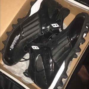 Riddle 10.5 to play football