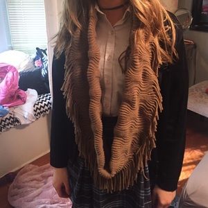 Fringe scarf
