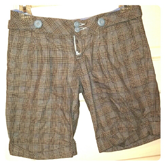 Forever 21 baby blue plaid shorts
