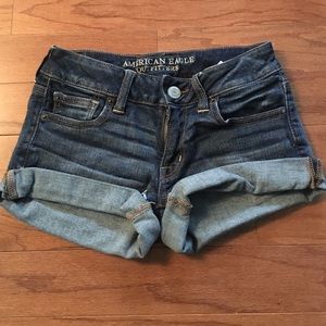 American eagle shorts size 0 great condition!
