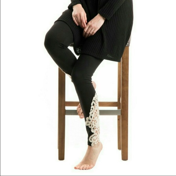 3 left! 1 L 2 M Black fashion leggings -ankle trim - Picture 2 of 7