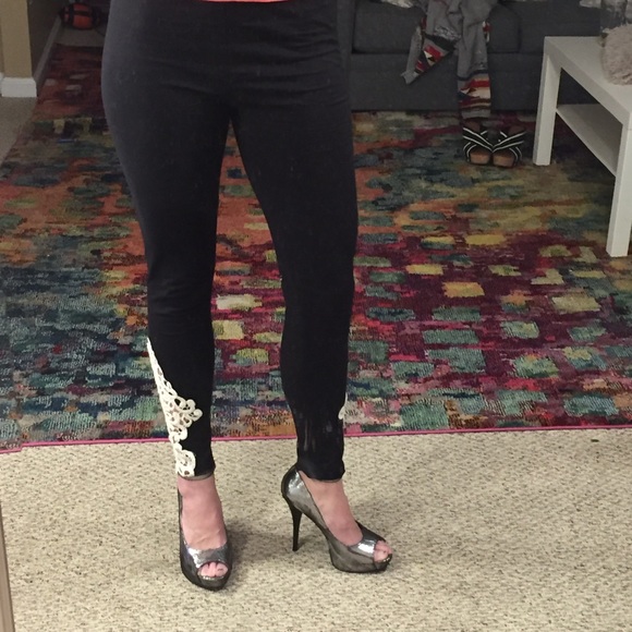 3 left! 1 L 2 M Black fashion leggings -ankle trim - Picture 7 of 7