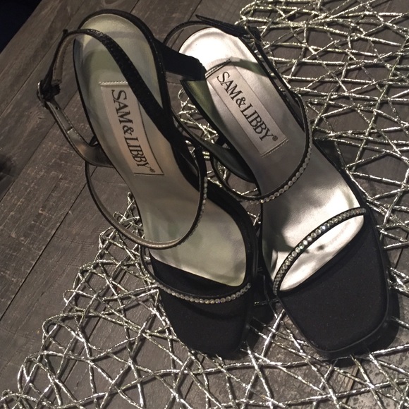 Sam & Libby size 6 open toe heels.