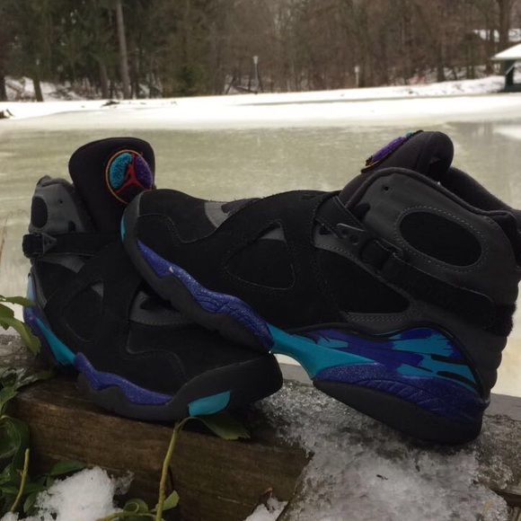 Aqua 8s - Picture 1 of 3
