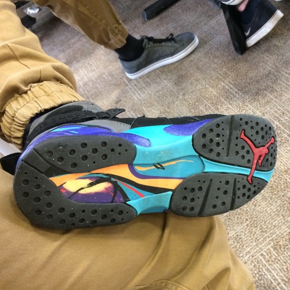 Aqua 8s - Picture 2 of 3