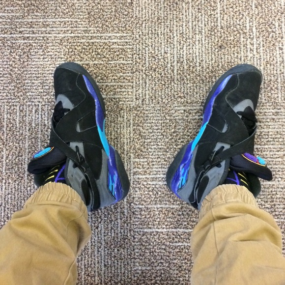 Aqua 8s - Picture 3 of 3