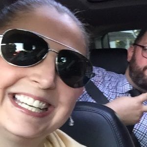 Meet your Posher, Corinne