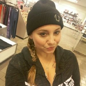 Meet your Posher, Jordan