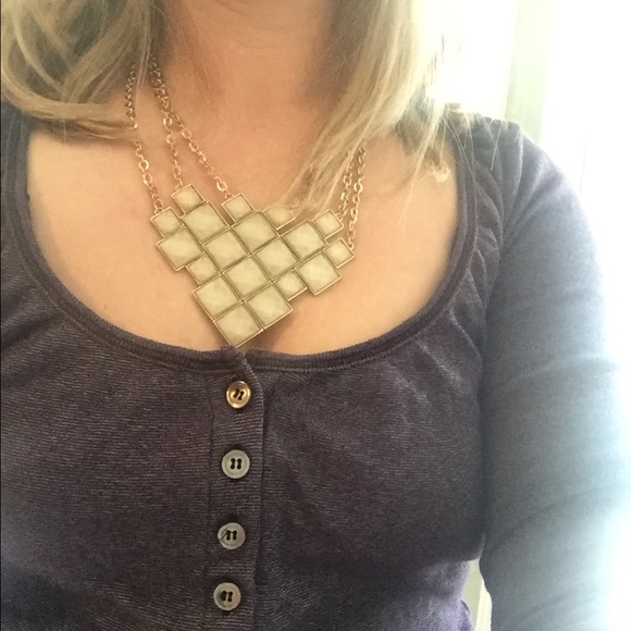 Louvre Faceted Pyramid Statement Necklace - Picture 3 of 3