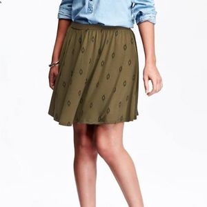 Old Navy Circle Jersey Skirt in Olive