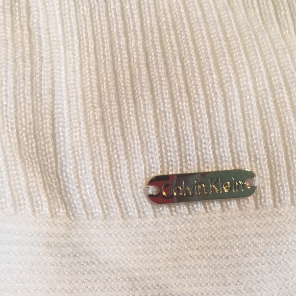 Winter Sweater for a casual outing - Picture 2 of 4