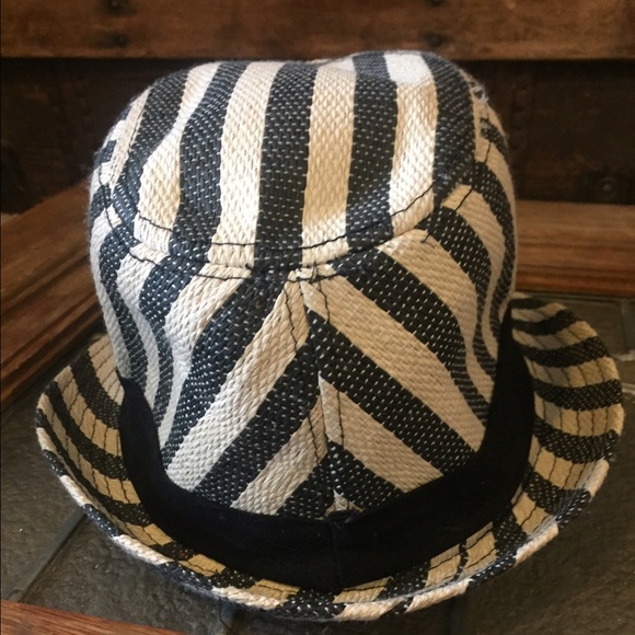 Volcom Fedora black & off white striped Hat - Picture 2 of 4
