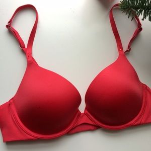 Red VS Demi push-up bra❤️