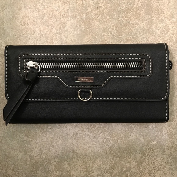 NWOT Authentic Nine West Black Faux Leather Wallet