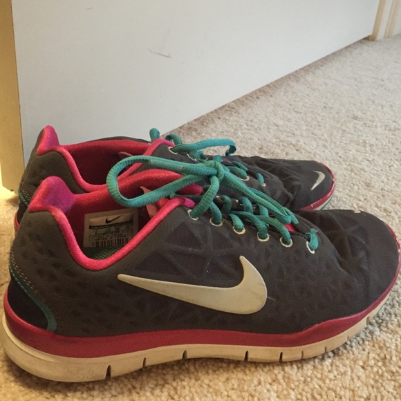 Nike tri fit 3 sneakers