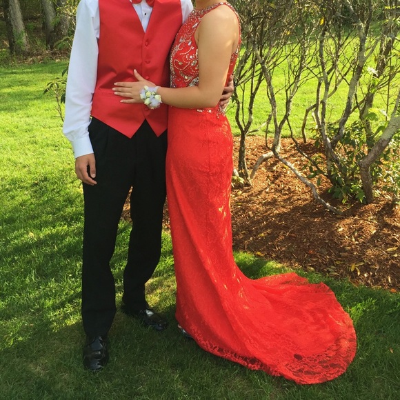 Blush Prom Dress!!