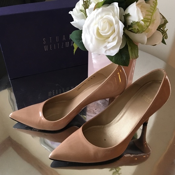 Stuart Weitzman Nude Daisy Pumps