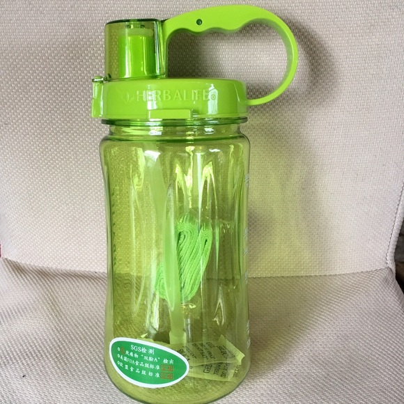 Herbalife space water bottle 1000ml - Picture 2 of 3