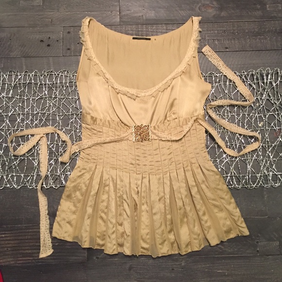 Elie Tahari size S/P sleeveless gold silk top