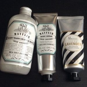 🎀 NEW! Bath & a Lotion set!
