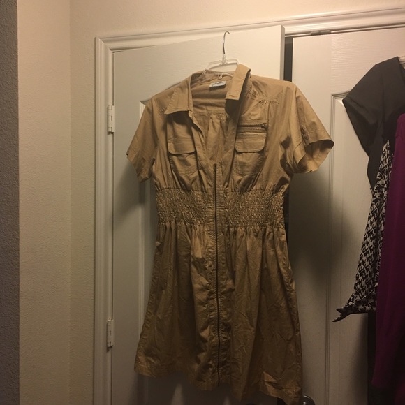 Short sleeve mini dress