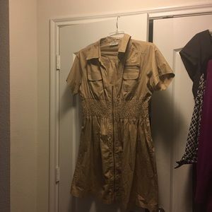 Short sleeve mini dress