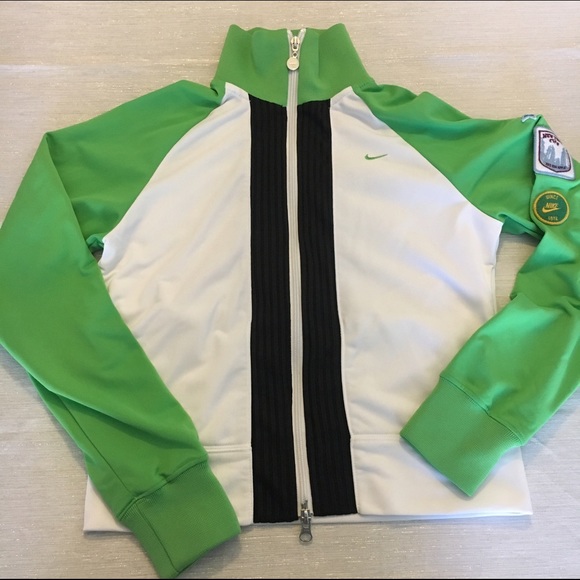 Nike NYC light jacket -Small