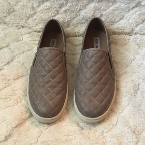 Steve Madden Sneakers