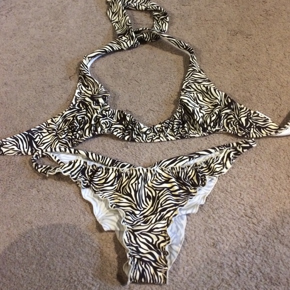 Bubululu Malibu halter top and cheeky bottom S/M