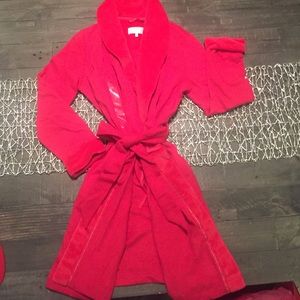 Victoria Secret robe. Size S. brand new