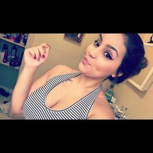 Meet your Posher, Mireya