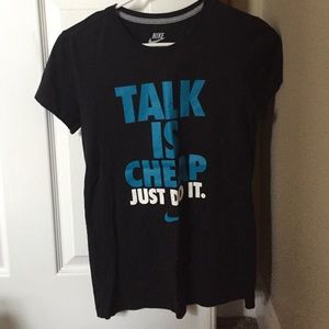 Nike tshirt