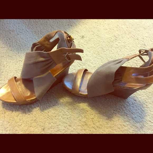 Halogen Wedge Sandal