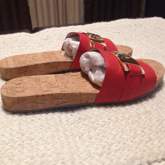 ✨women's Michael Kors slippers✨ - Picture 4 of 5