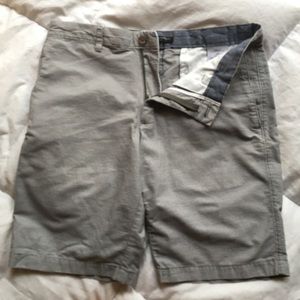 Banana Republic 10" Slim Striped Cotton Short