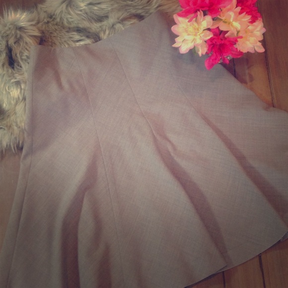 Banana Republic Dresses & Skirts - ✨SALE✨Banana Republic A-Line Skirt Gray Size 0