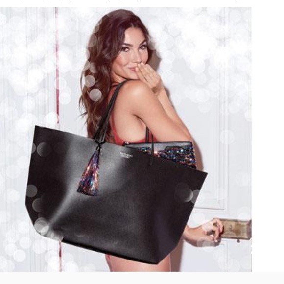 .Victoria's Secret tote & small clutch 👛