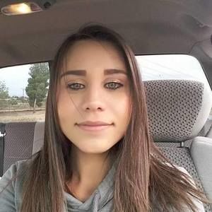 Meet your Posher, Yvanna