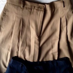 2 Pairs Appleseed's microfiber travel pants. Sz16
